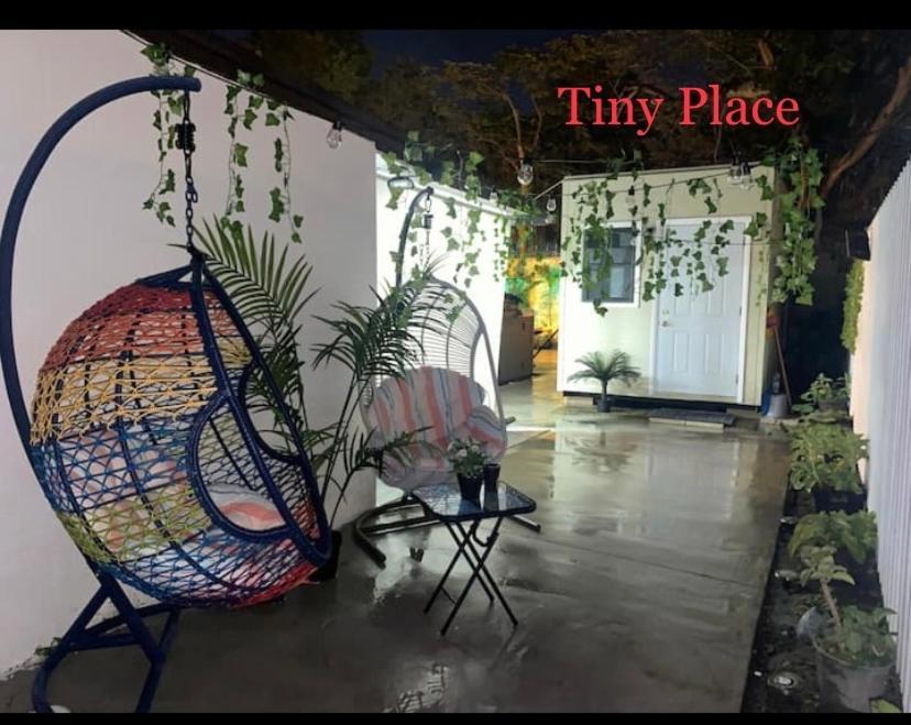 Tiny Place W Private Hot Jacuzzi 7 Min To Miami International Airport Ngoại thất bức ảnh