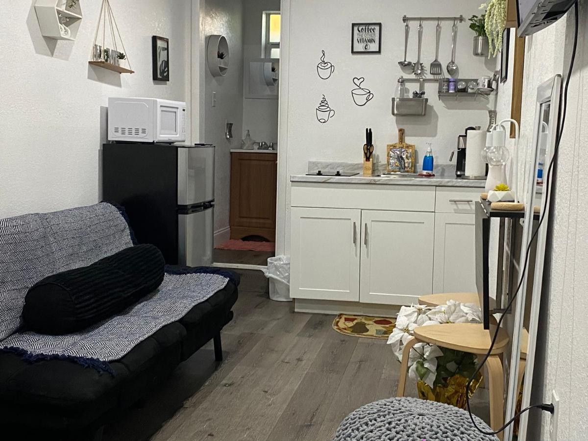 Tiny Place W Private Hot Jacuzzi 7 Min To Miami International Airport Ngoại thất bức ảnh