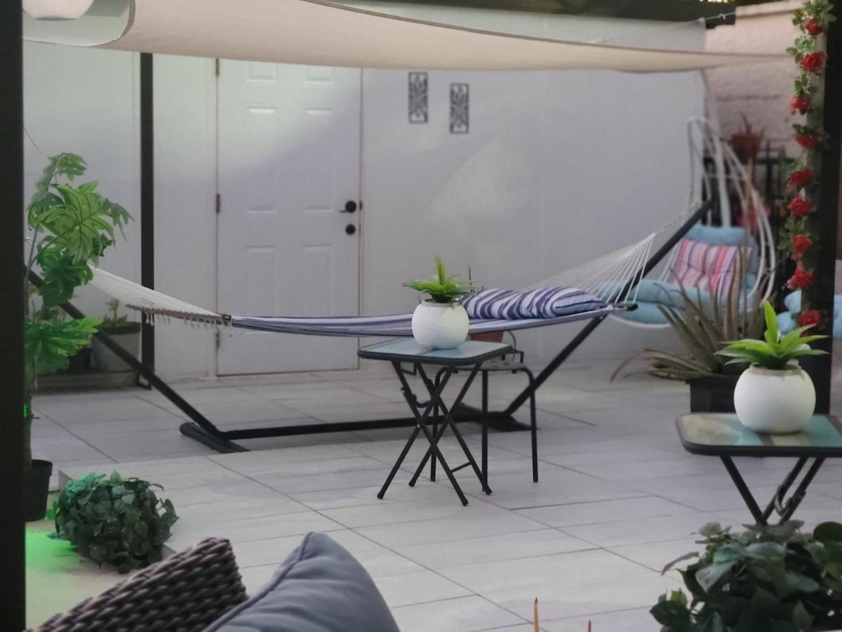 Tiny Place W Private Hot Jacuzzi 7 Min To Miami International Airport Ngoại thất bức ảnh