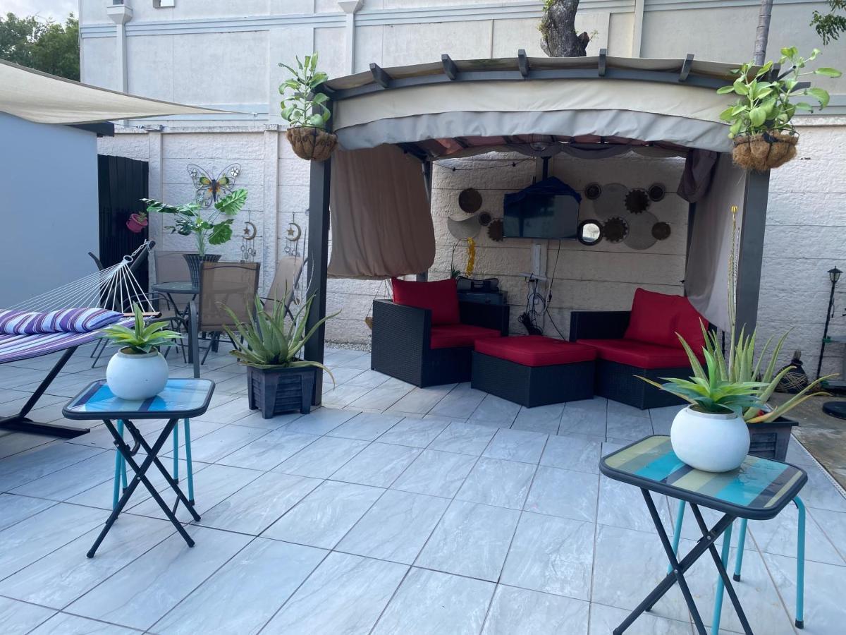 Tiny Place W Private Hot Jacuzzi 7 Min To Miami International Airport Ngoại thất bức ảnh