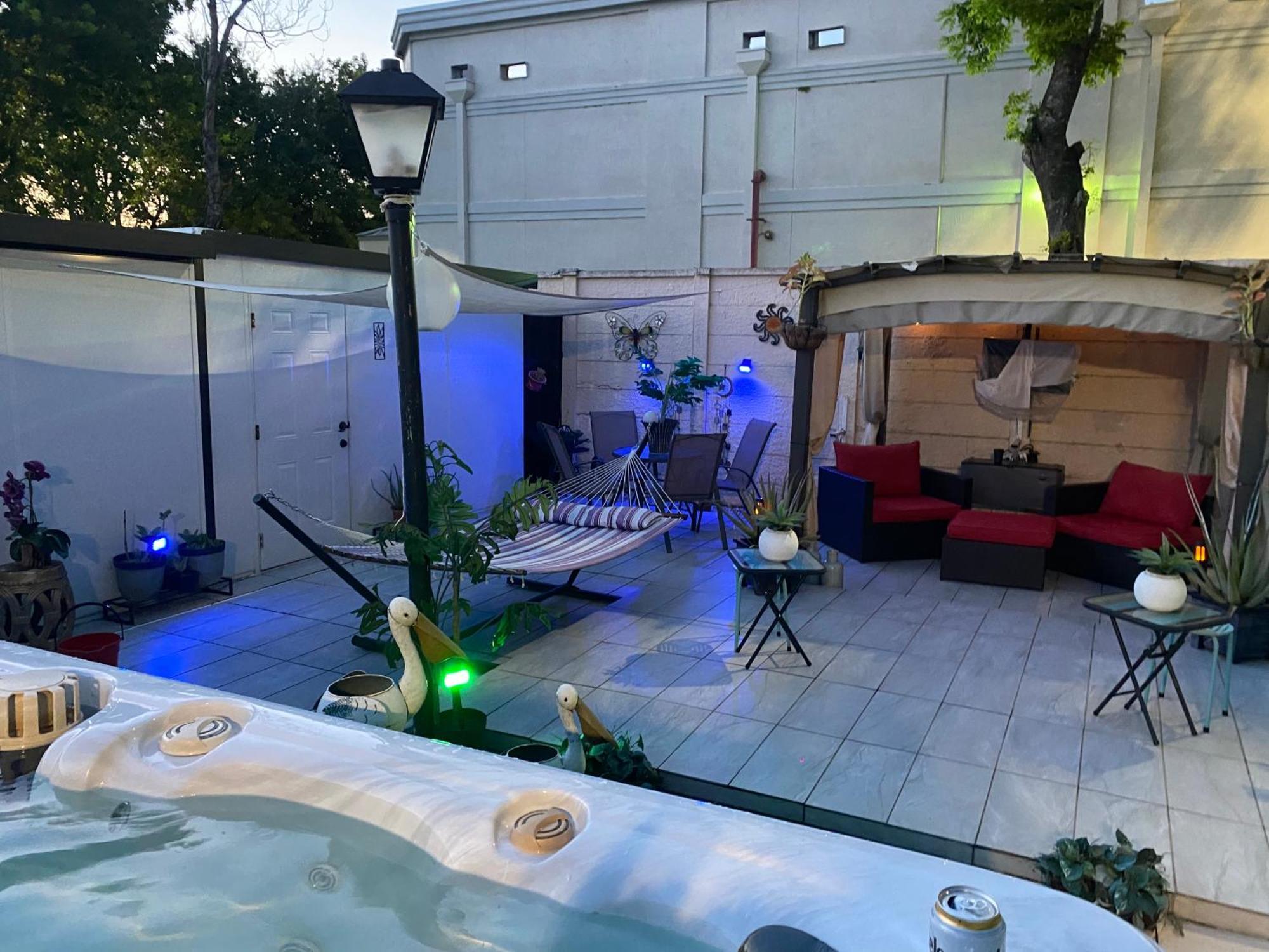 Tiny Place W Private Hot Jacuzzi 7 Min To Miami International Airport Ngoại thất bức ảnh