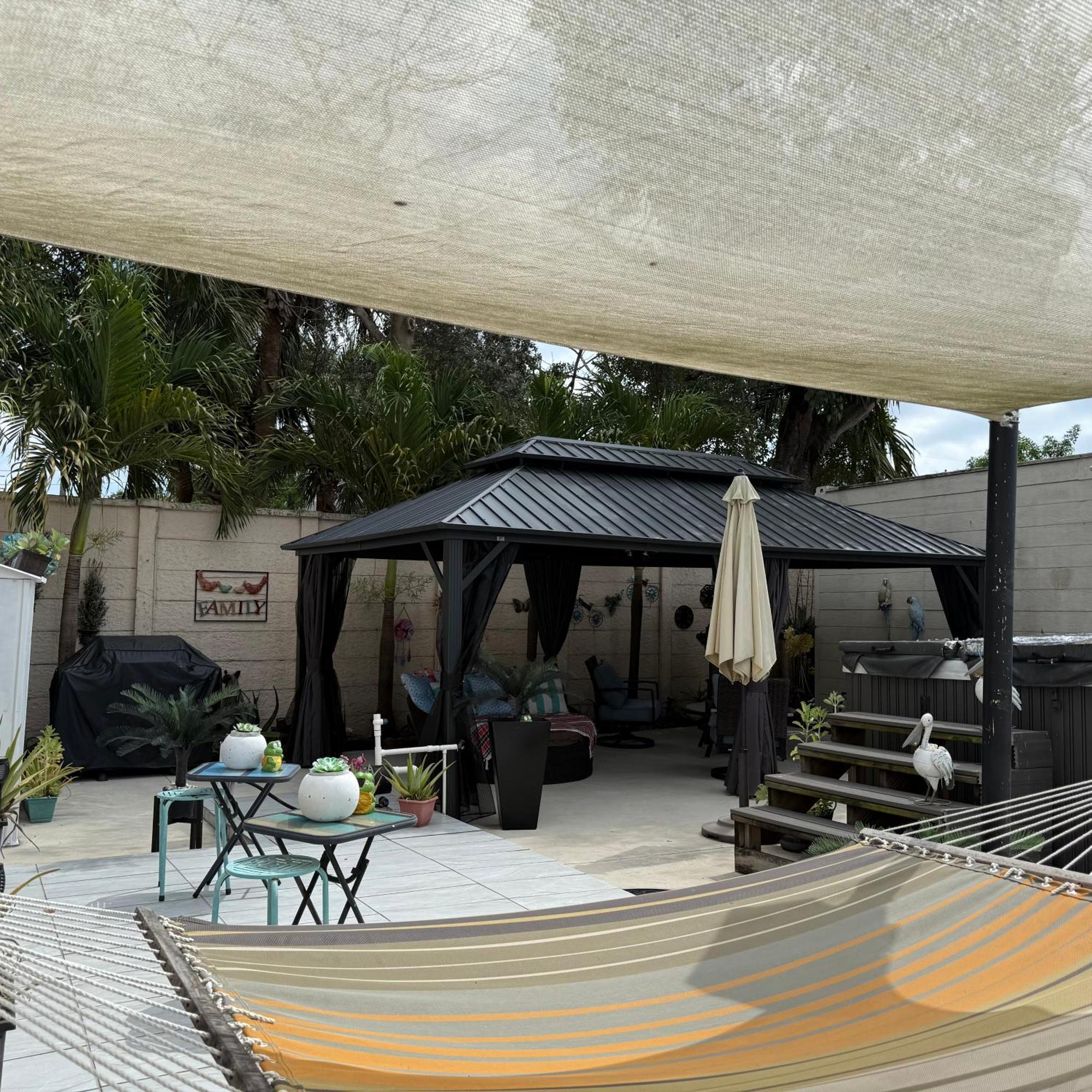 Tiny Place W Private Hot Jacuzzi 7 Min To Miami International Airport Ngoại thất bức ảnh