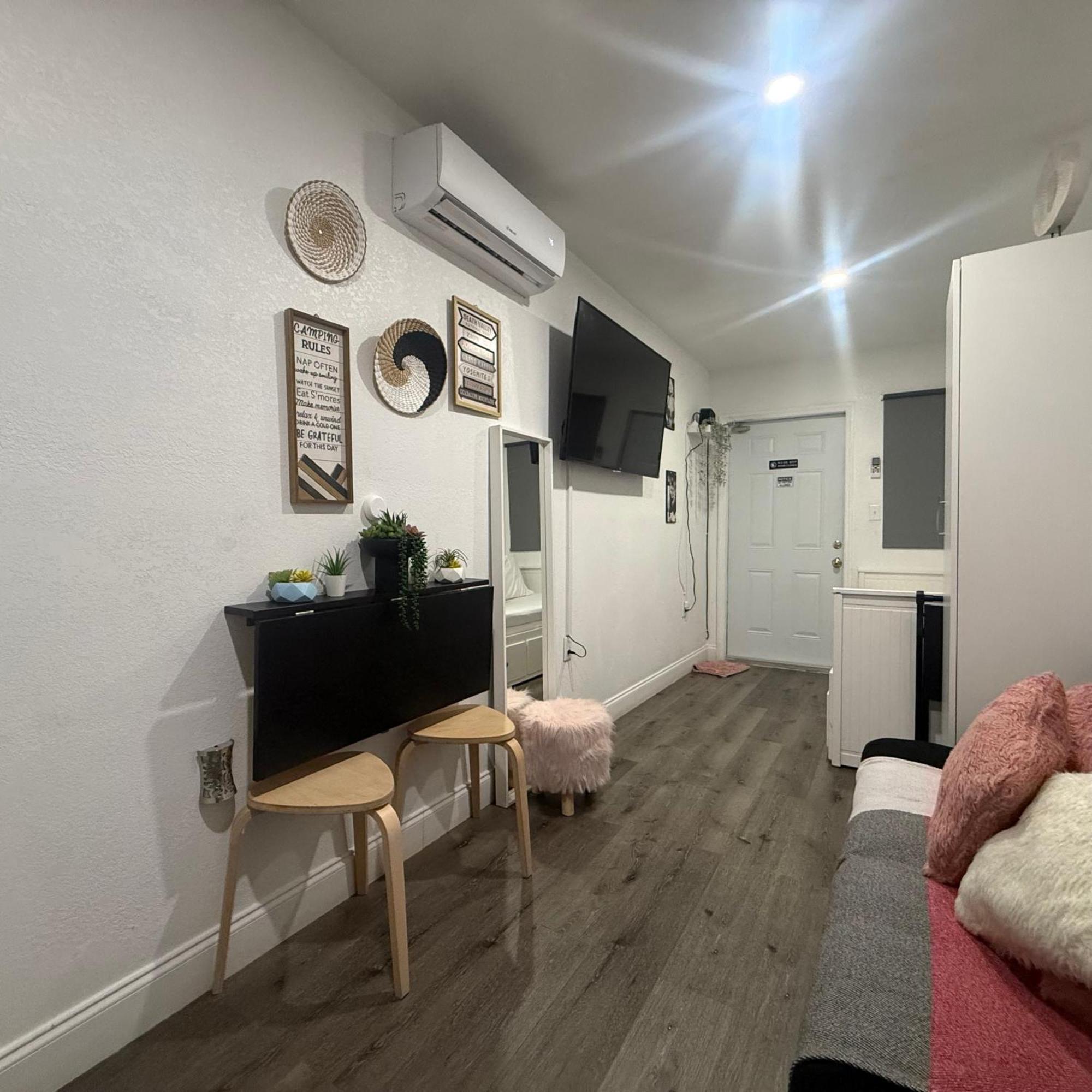 Tiny Place W Private Hot Jacuzzi 7 Min To Miami International Airport Ngoại thất bức ảnh